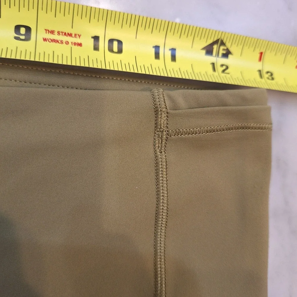 Lululemon Leggings Sz 6 Olive Green HighRise Cropped Pocket Fast & Free Raw Edge